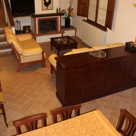 Cantagalli Alloggio per agriturismo San Quirico dʼOrcia