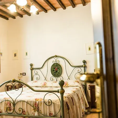 Cantagalli Alloggio per agriturismo San Quirico dʼOrcia