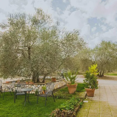 Cantagalli Alloggio per agriturismo San Quirico dʼOrcia